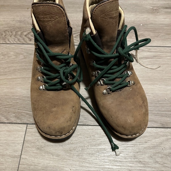 Merrell Wilderness Hiking Boots - Picture 2 of 2